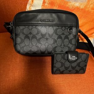 Crossbody bag matching wallet